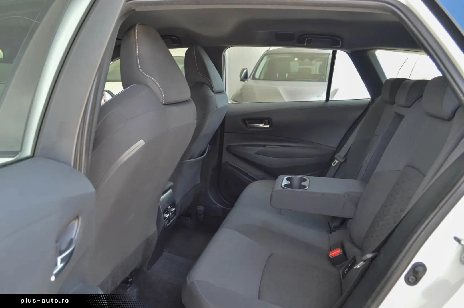 2021 Toyota Corolla 1.8 Hybrid Combi   RATE FIXE   AVANS 0