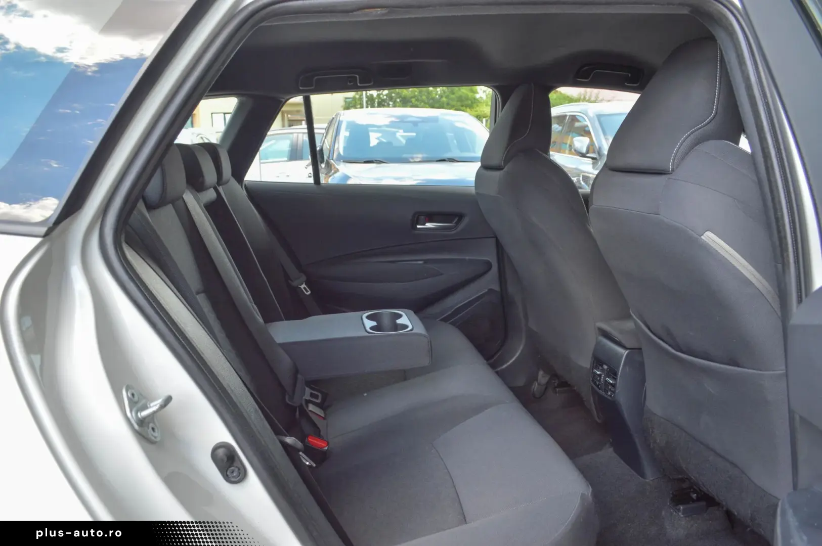 2021 Toyota Corolla 1.8 Hybrid Combi   RATE FIXE   AVANS 0