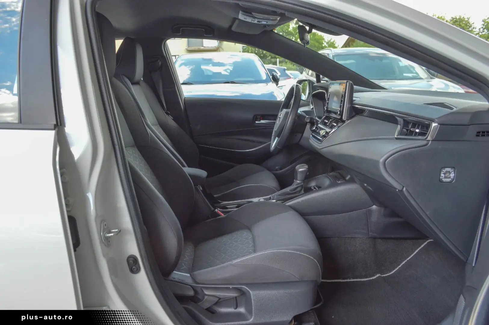 2021 Toyota Corolla 1.8 Hybrid Combi   RATE FIXE   AVANS 0