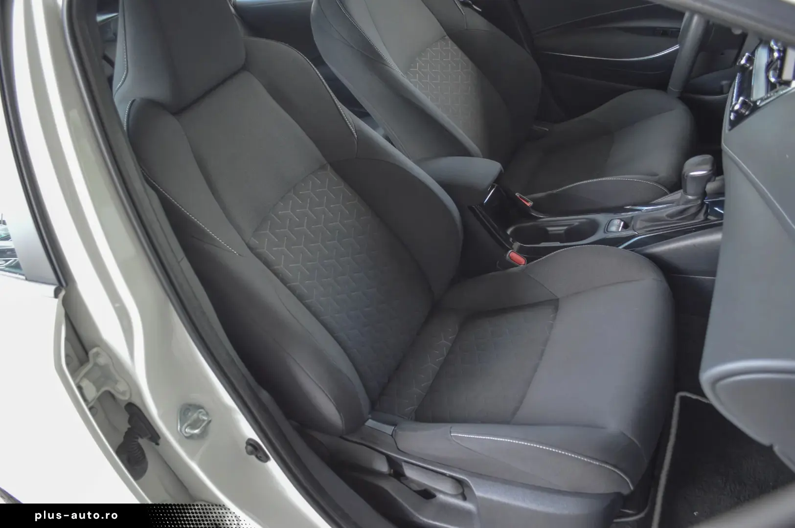 2021 Toyota Corolla 1.8 Hybrid Combi   RATE FIXE   AVANS 0