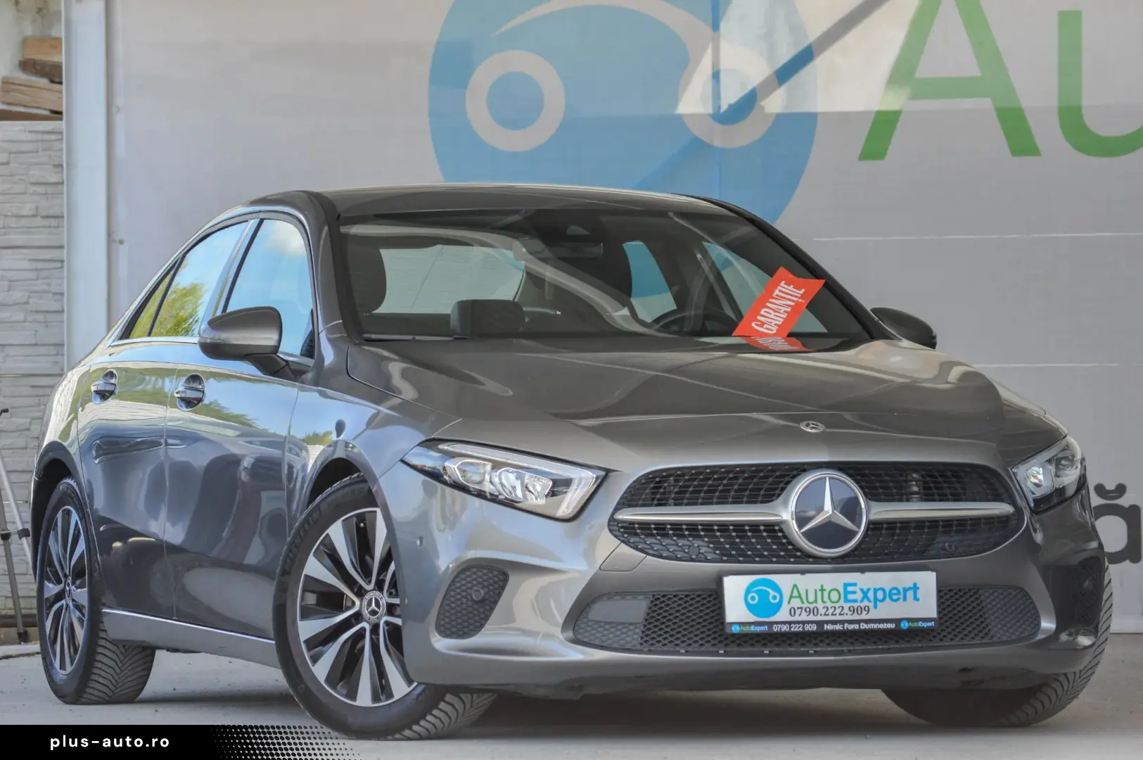 Mercedes-Benz A-180