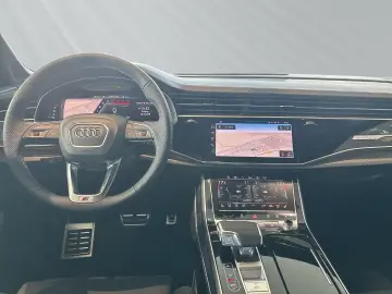 Audi SQ7 SUV Audi SQ7 SUV TFSI 373 kW tiptronic