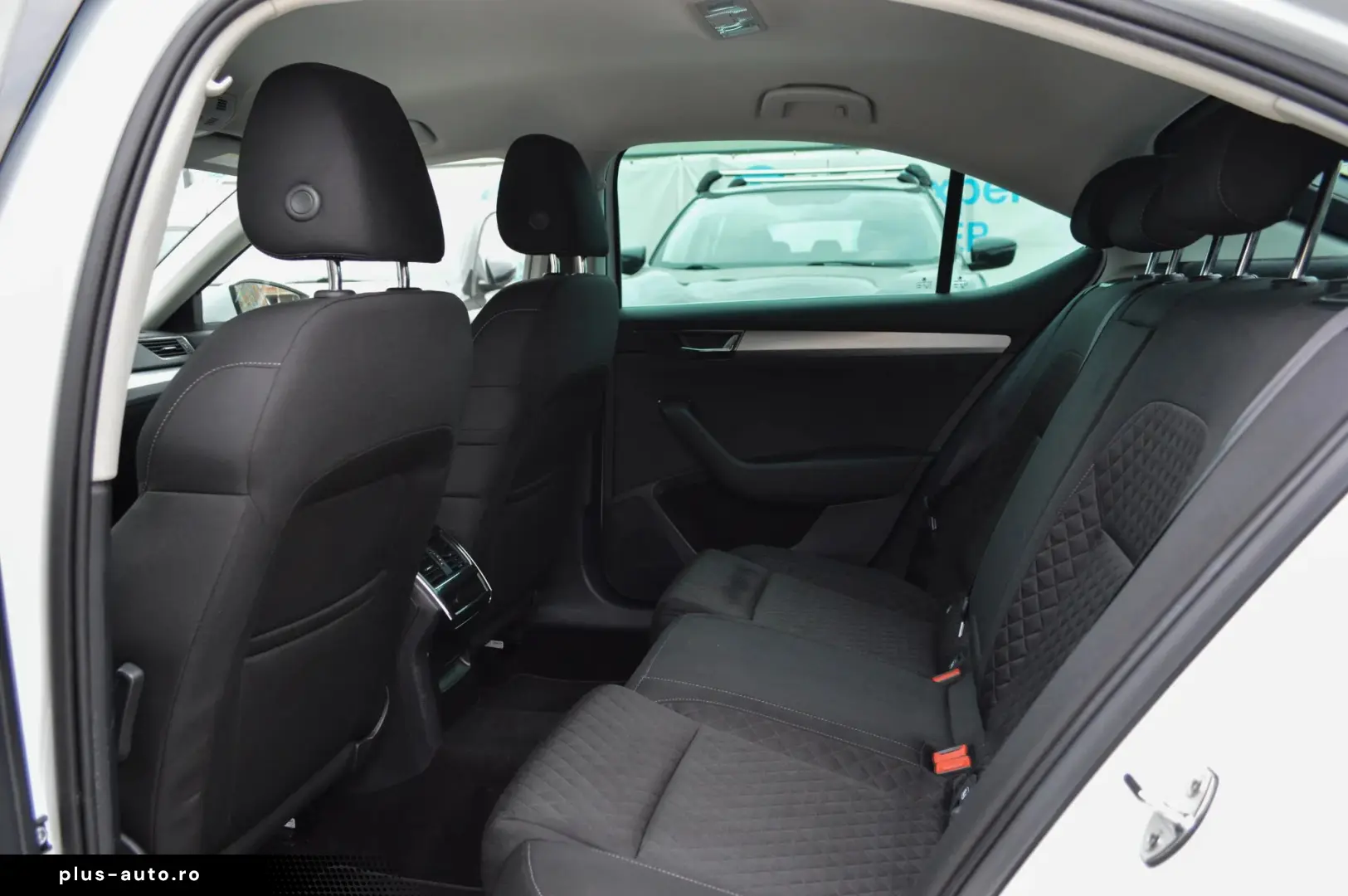 2022 Skoda Superb 2.0 TDI DSGEssence Rate fixe TVA Deductibi