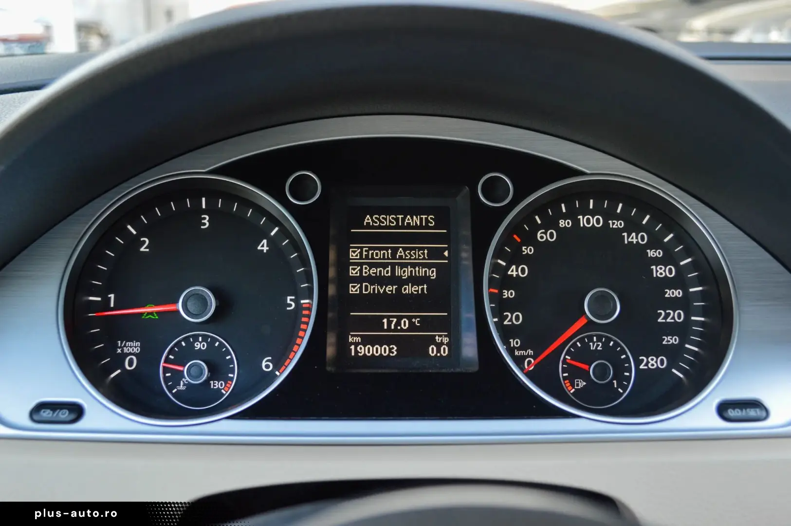 Volkswagen Passat-Cc