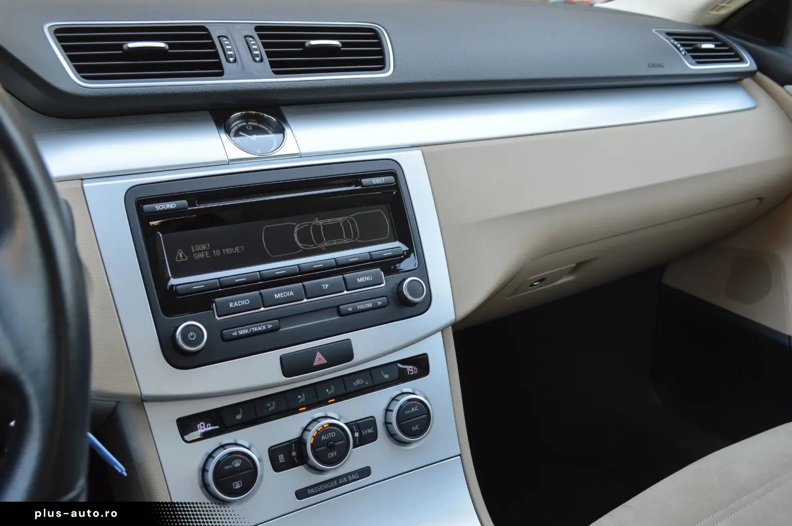 Volkswagen Passat-Cc