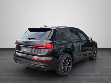 Audi SQ7 SUV TFSI 373 kW tiptronic