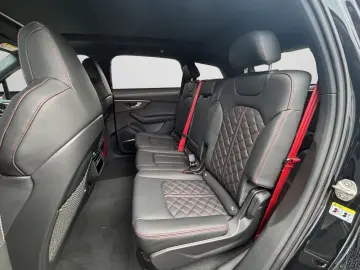 Audi SQ7 SUV TFSI 373 kW tiptronic