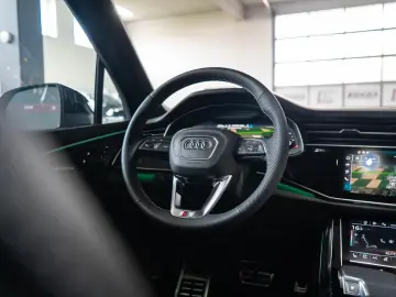 Audi SQ7 4.0 TFSI quattro AHK PANO B&O STHZ Facelift