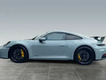 Porsche 992 911 Carrera GTS