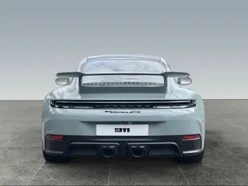 Porsche 992 911 Carrera GTS
