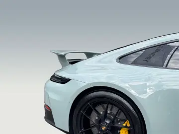 Porsche 992 911 Carrera GTS