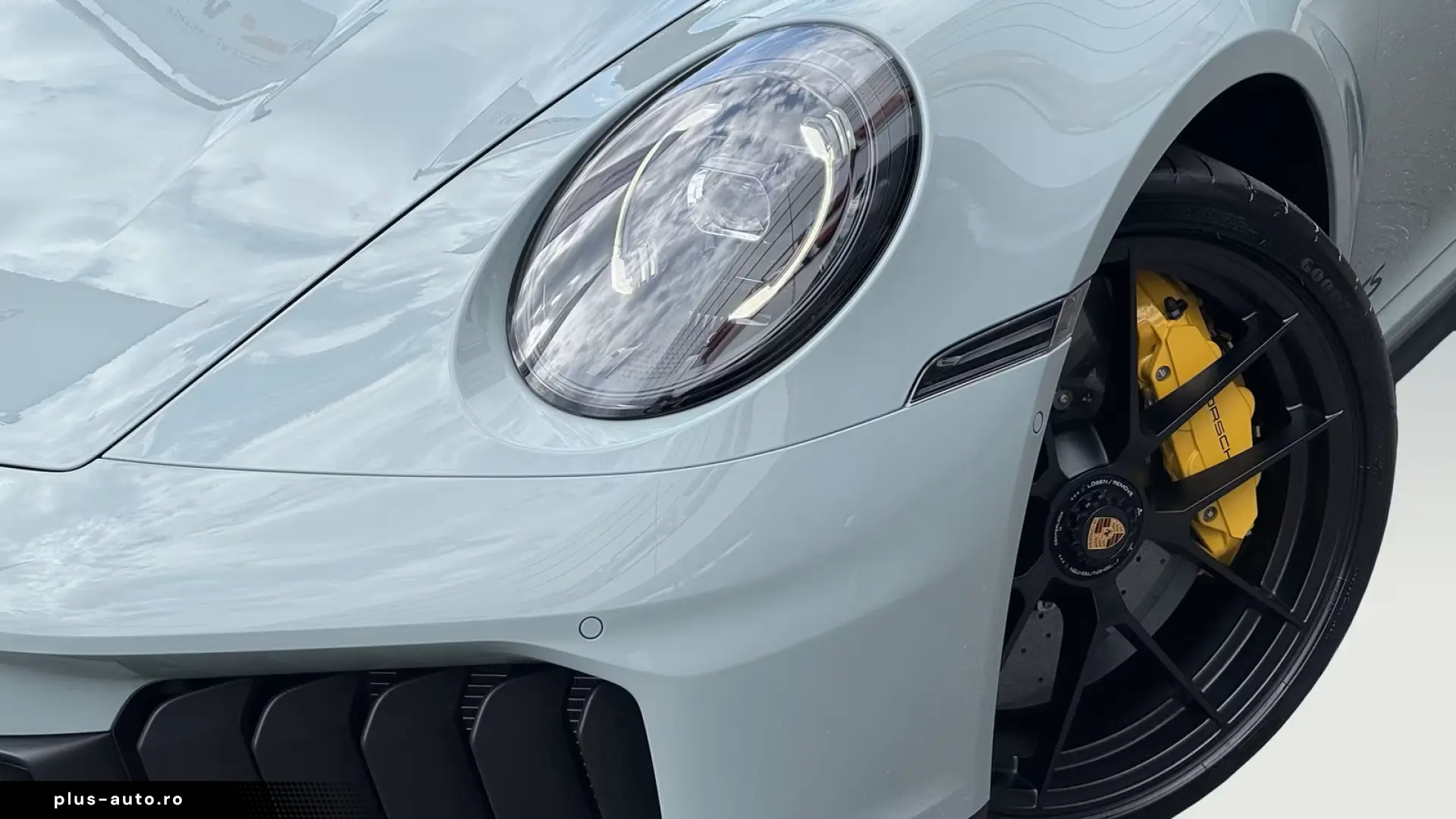 Porsche 992 911 Carrera GTS