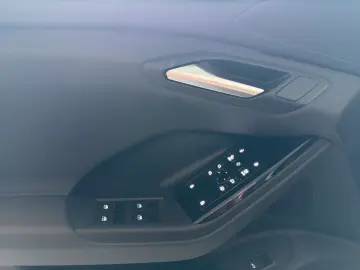 Audi Q6 Sportback e-tron LED Plus Panoramdach