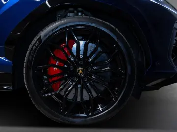 LAMBORGHINI Urus SE   B&O   Panorama   23 inch   BTW   Facto