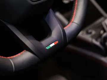 LAMBORGHINI Urus SE   B&O   Panorama   23 inch   BTW   Facto