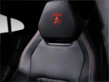 LAMBORGHINI Urus SE   B&O   Panorama   23 inch   BTW   Facto