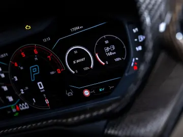 LAMBORGHINI Urus SE   B&O   Panorama   23 inch   BTW   Facto