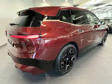 BMW iX M60 M B&W HUD PANO ACC 360 KAM NAVI