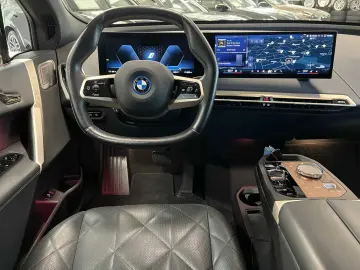 BMW iX M60 M B&W HUD PANO ACC 360 KAM NAVI