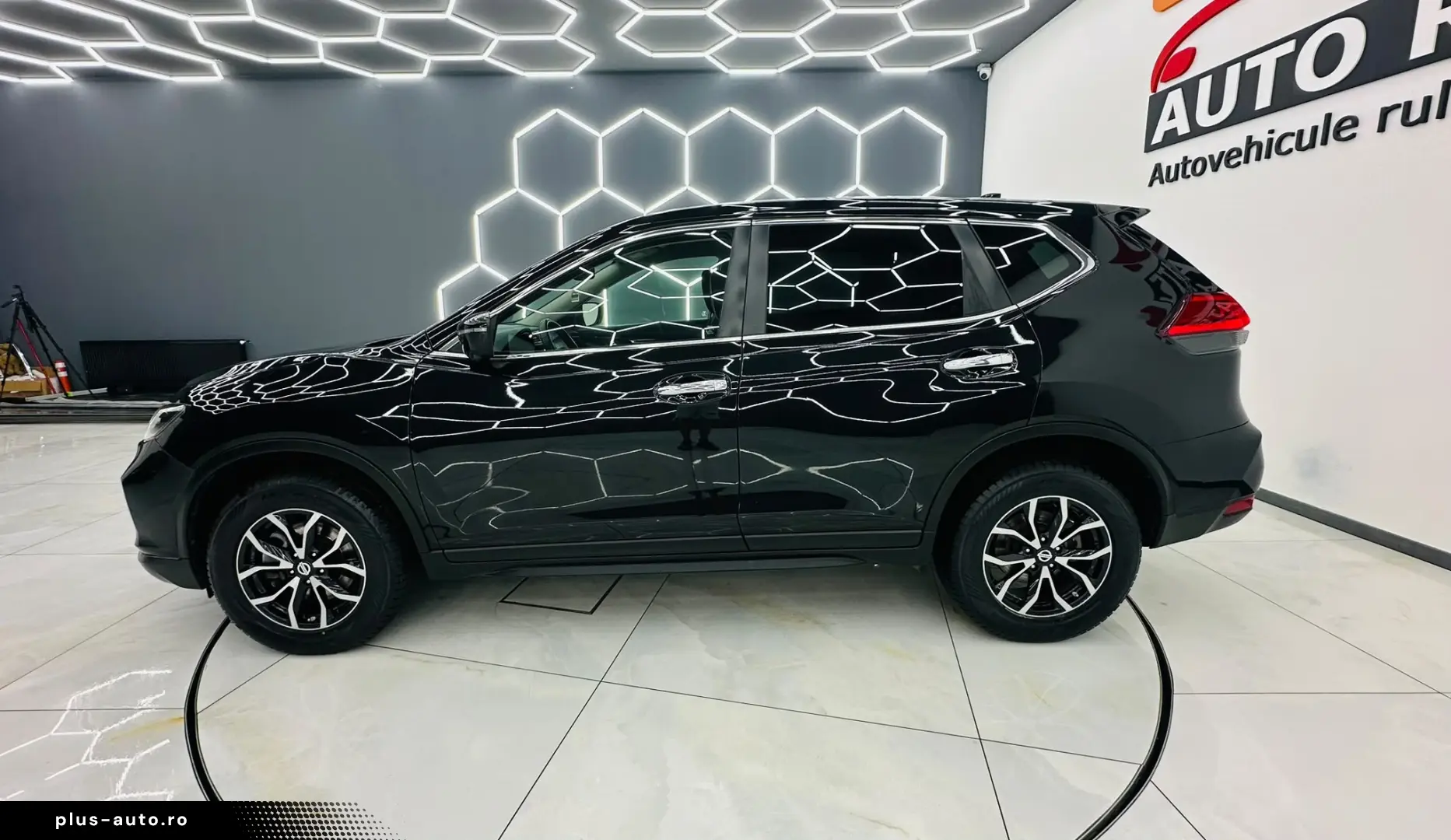 NISSAN X-TRAIL 2018 2.0D E6 Garantie 12 Luni Rate Avans 0 Do