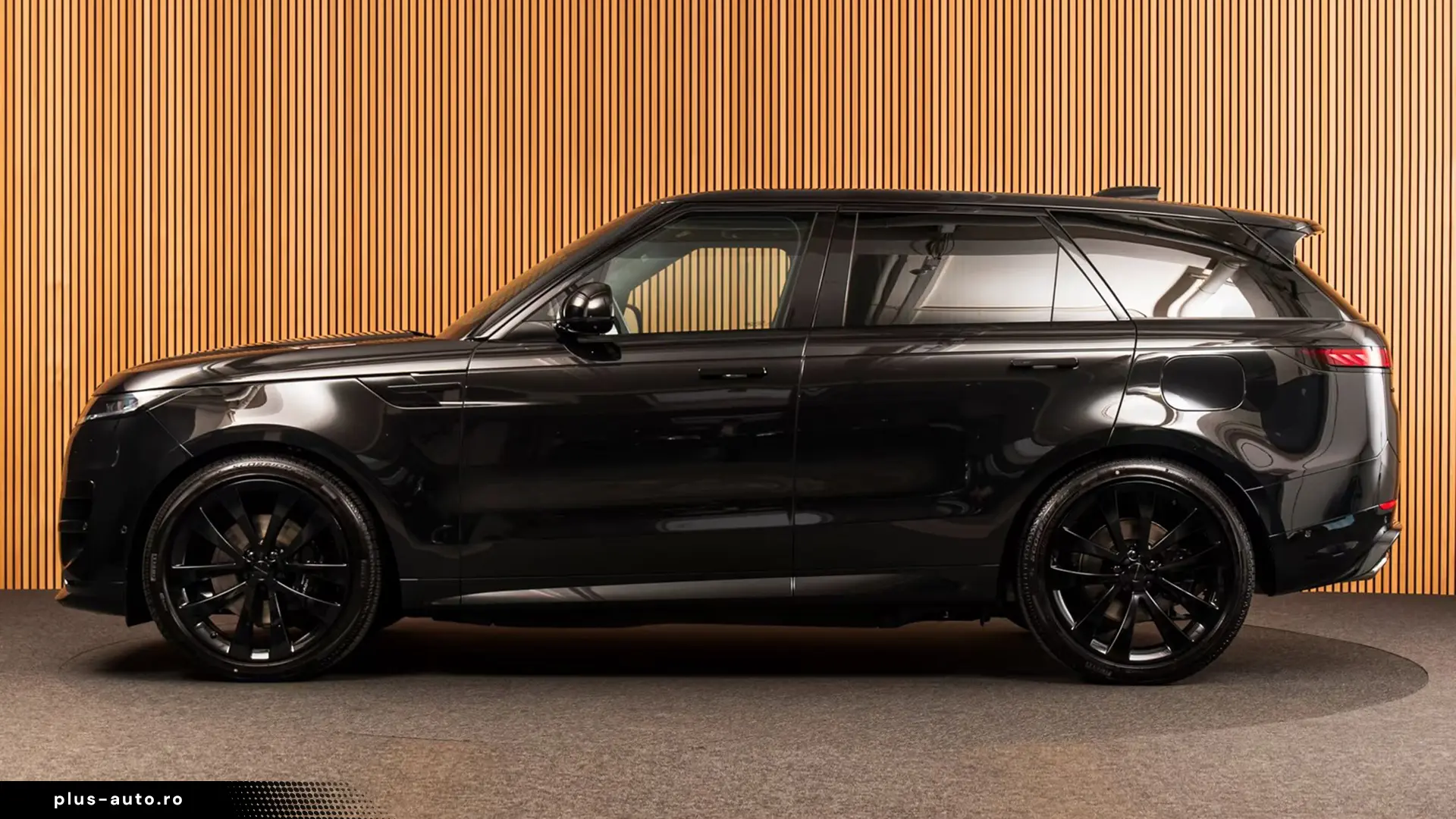 Range Rover Sport P460e Dynamic HSE   Finanțare Leasing