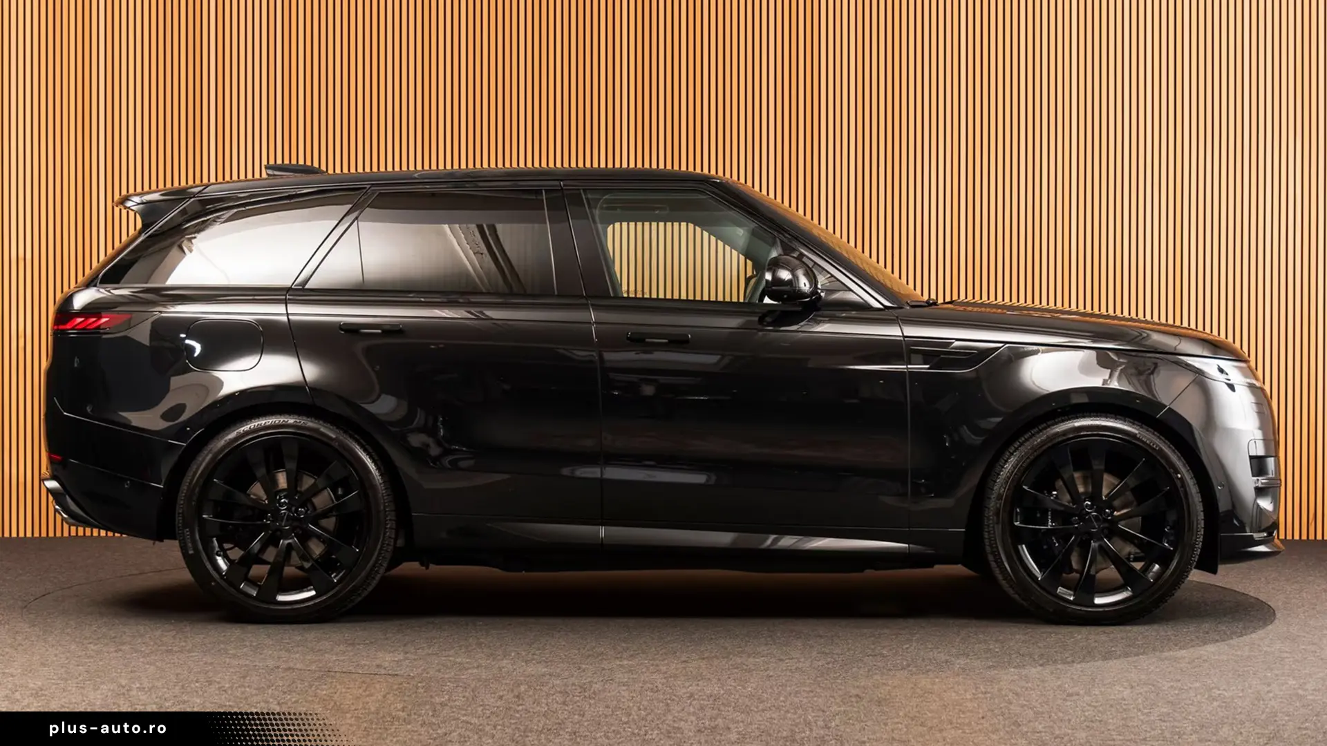 Range Rover Sport P460e Dynamic HSE   Finanțare Leasing