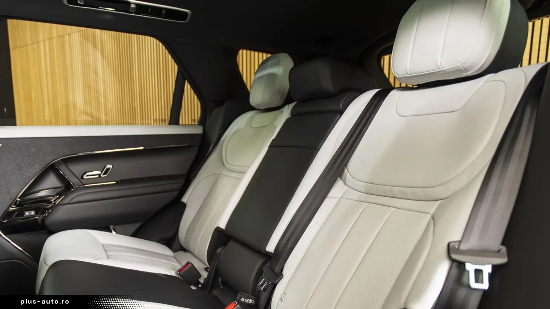 Range Rover Sport P460e Dynamic HSE   Finanțare Leasing