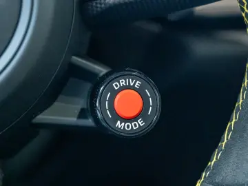 Porsche 992 911 Carrera 4 GTS