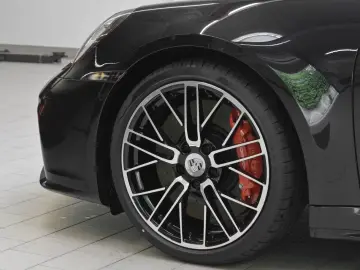 Porsche 992 911 Carrera 4S Sportabgas