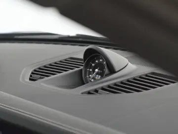 Porsche 992 911 Carrera 4S Sportabgas