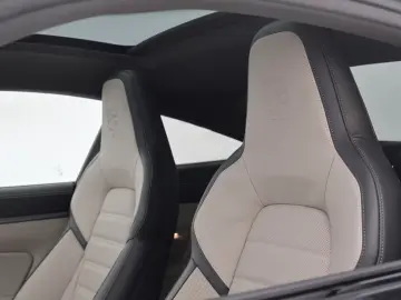 Porsche 992 911 Carrera 4S Sportabgas