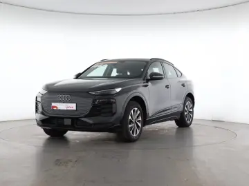 Audi Q6 Sportback e-tron LED headlights plus   AHK