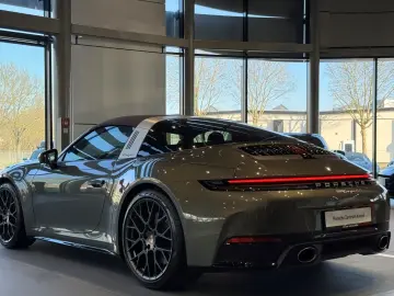 Porsche 992 911 Targa 4S Clubleder Liftsystem