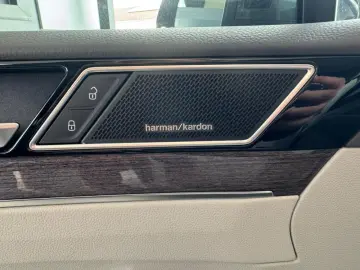 VW Passat 2.0 TDI DSG PANO STANDH AHK MATRIX LEDER