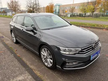 VW Passat R-Line