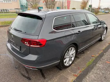 VW Passat R-Line