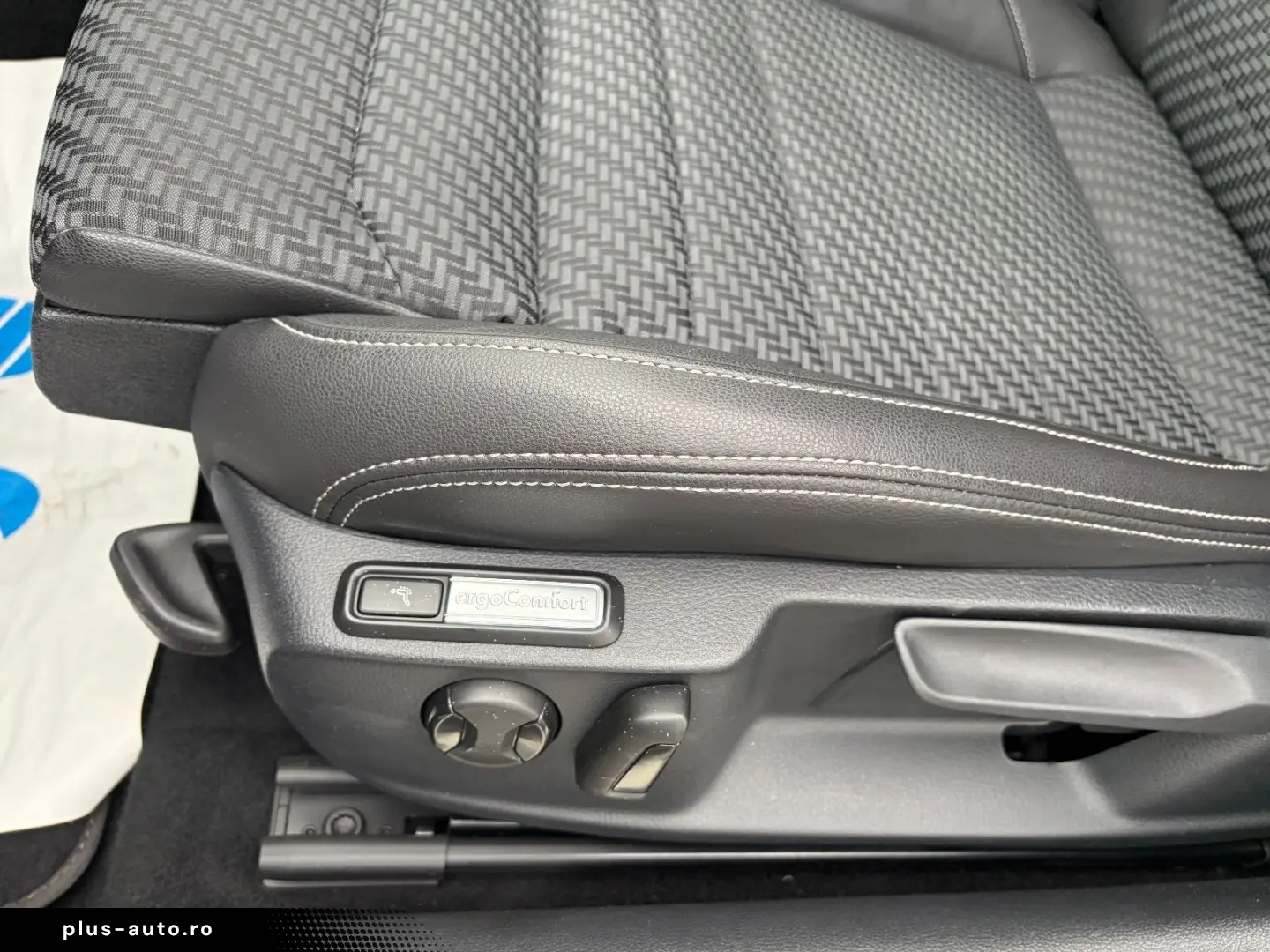 VW Passat R-Line