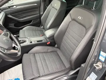 VW Passat R-Line