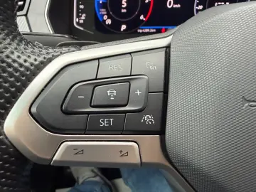 VW Passat R-Line