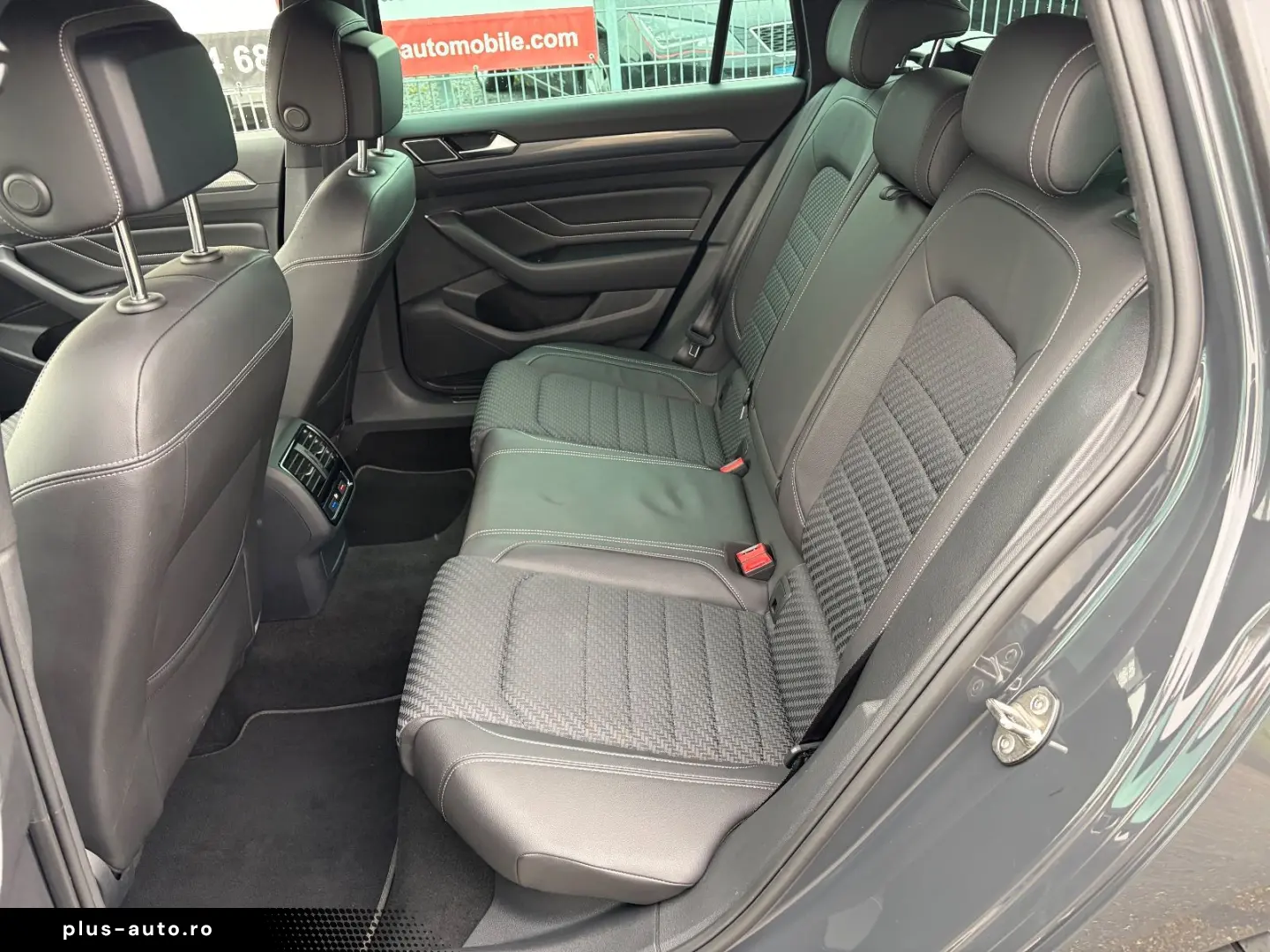 VW Passat R-Line