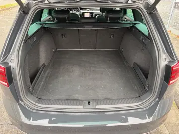 VW Passat R-Line