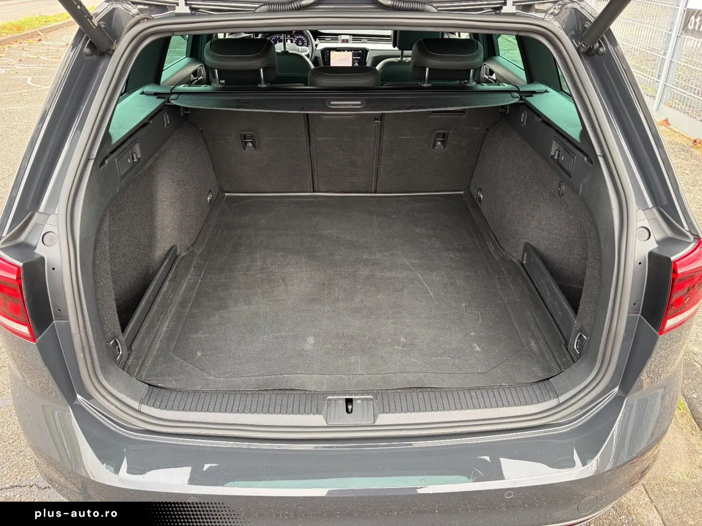 VW Passat R-Line