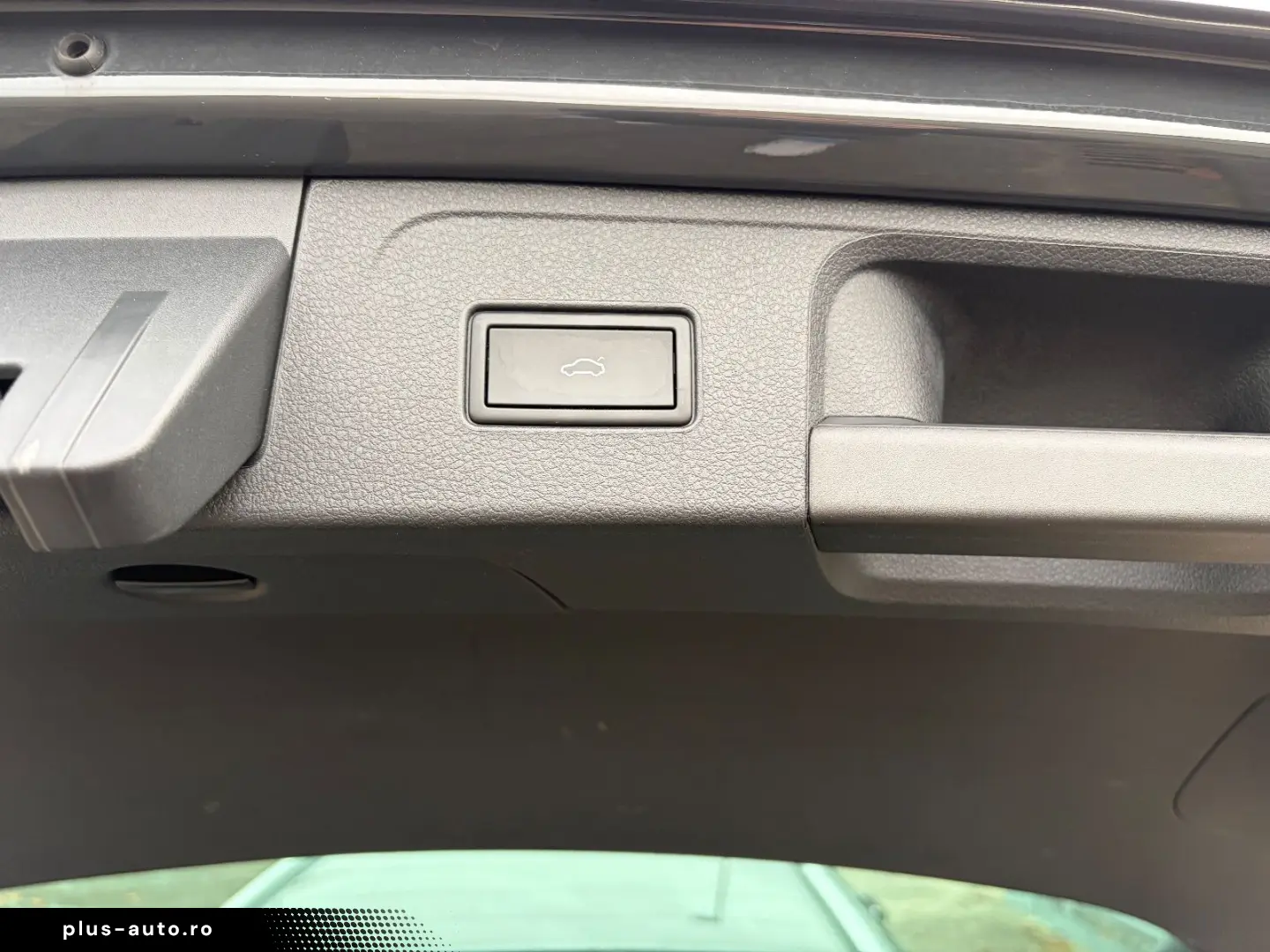 VW Passat R-Line