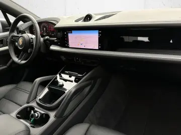 PORSCHE Cayenne E-Hybrid PANO BOSE SHZ V H