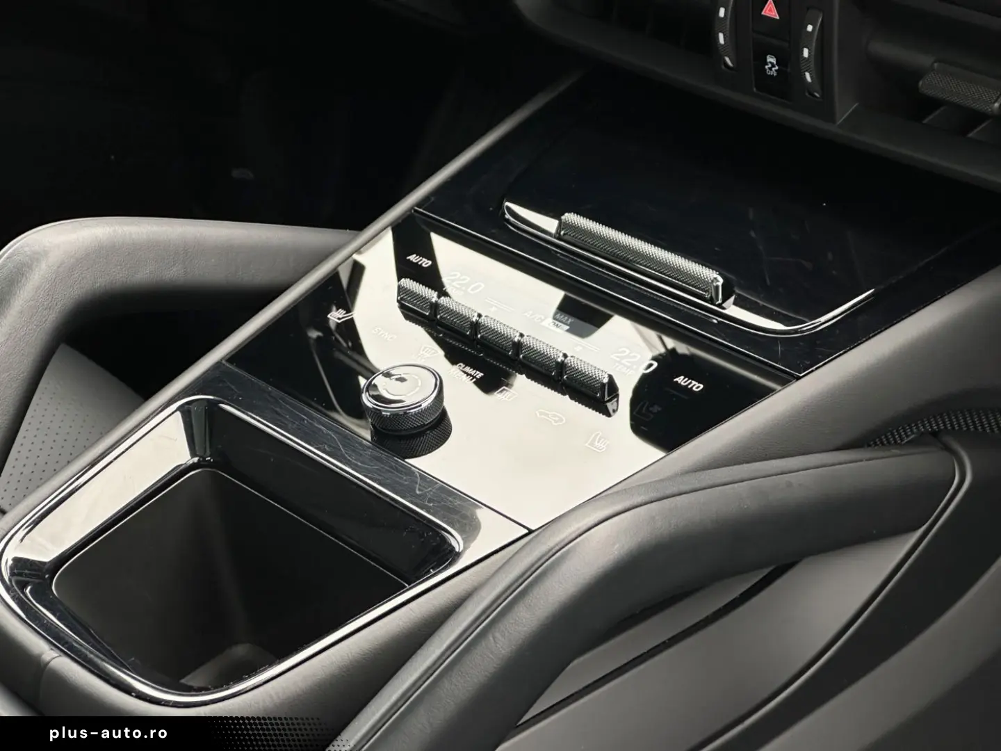 PORSCHE Cayenne E-Hybrid PANO BOSE SHZ V H