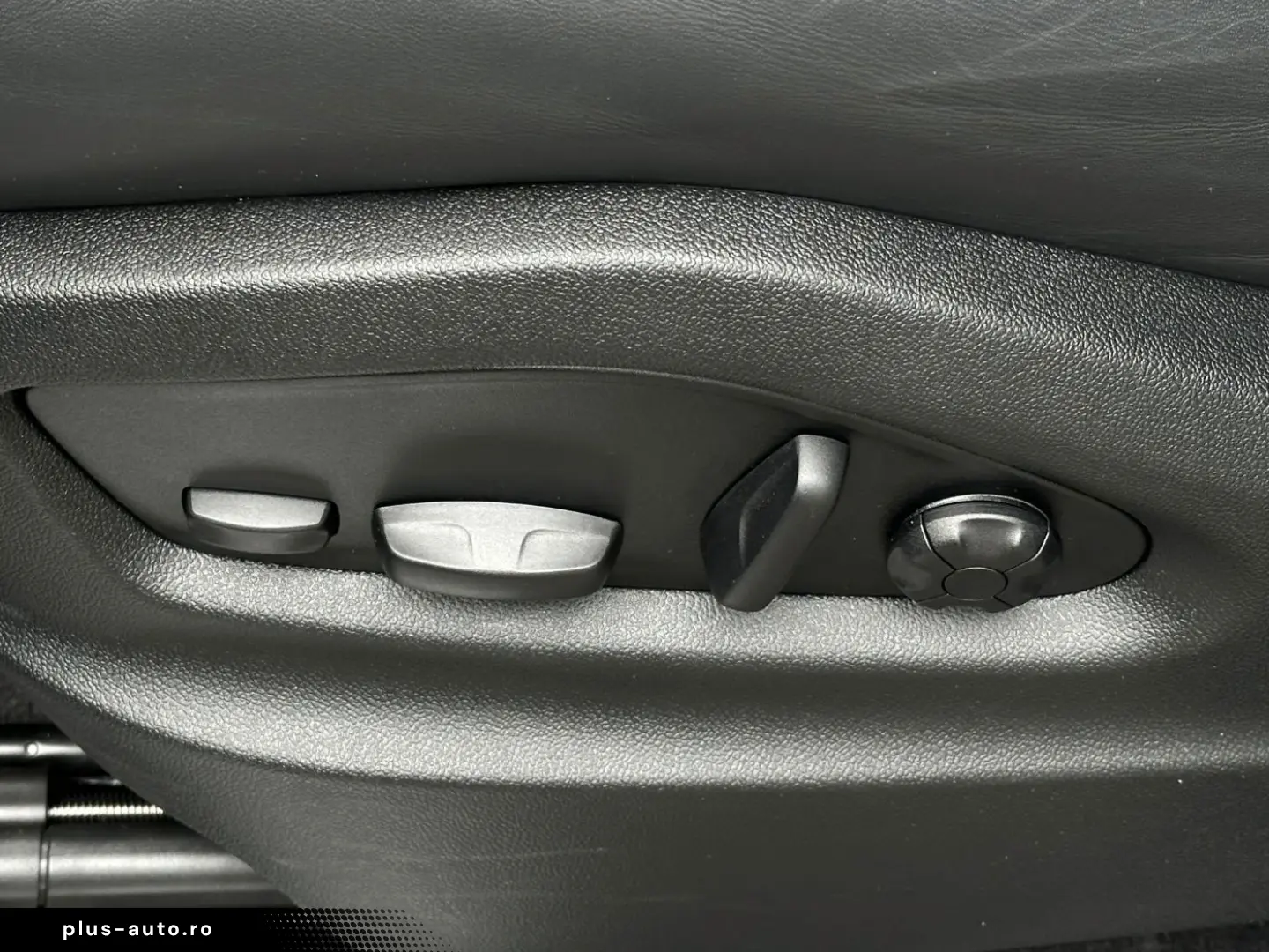 PORSCHE Cayenne E-Hybrid PANO BOSE SHZ V H