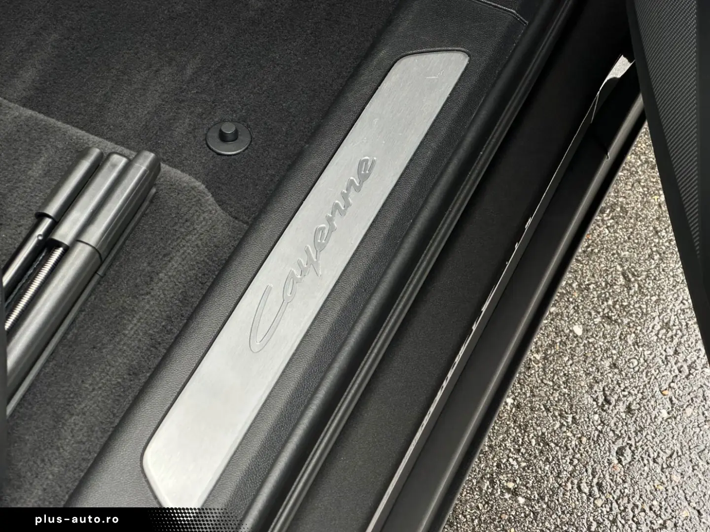 PORSCHE Cayenne E-Hybrid PANO BOSE SHZ V H