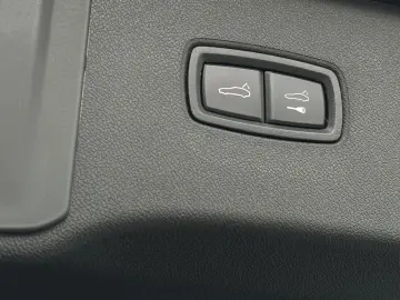 PORSCHE Cayenne E-Hybrid PANO BOSE SHZ V H