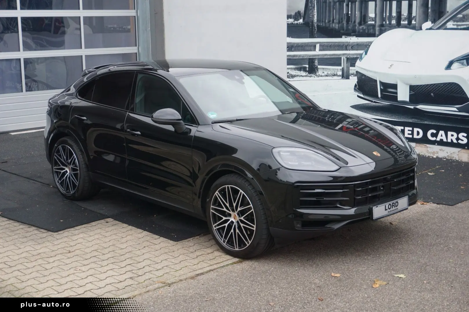 PORSCHE Cayenne Coupe E-Hybrid BOSE Inno HeadUp 18Wege