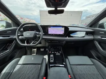 Audi SQ6 e-tron SQ6 Sportback e-tron LED HUD